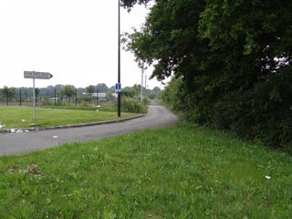 L'entre du chemin des Quatre-Chnes